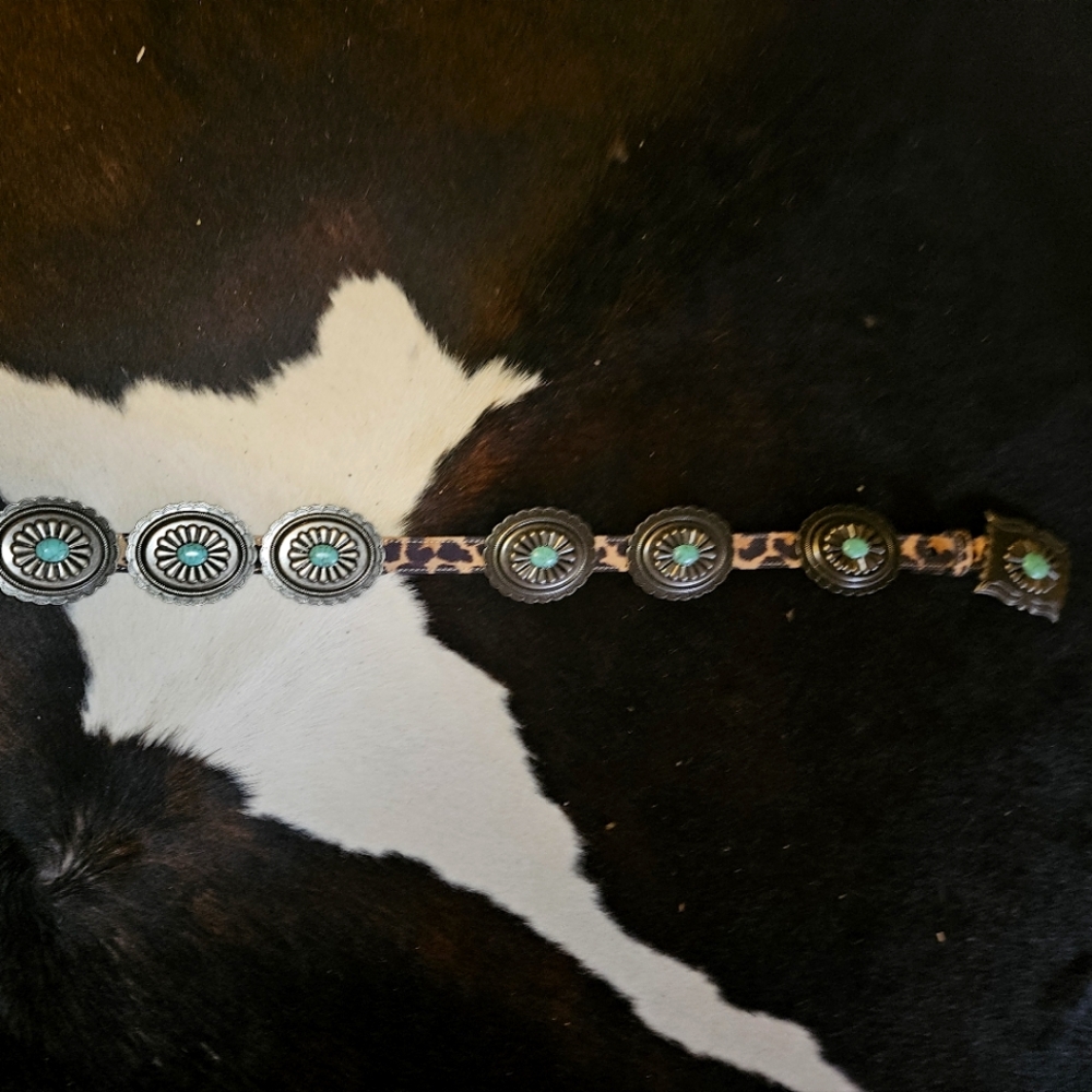 Ariat belt never wore
